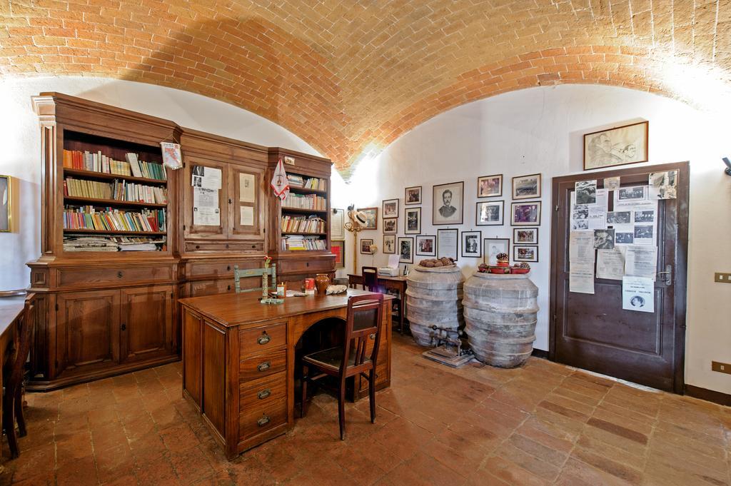 Tenuta Di Petriolo Guest House Torrita di Siena Ngoại thất bức ảnh