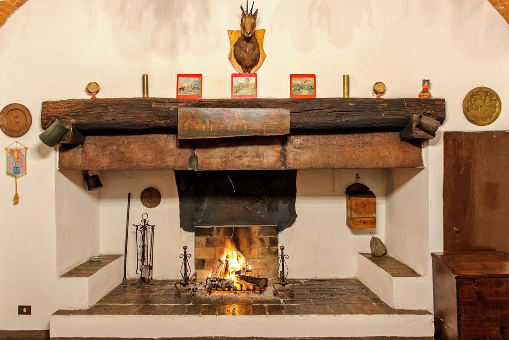 Tenuta Di Petriolo Guest House Torrita di Siena Ngoại thất bức ảnh